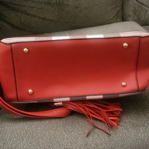 Red plaid purse - Picture 4 of 4